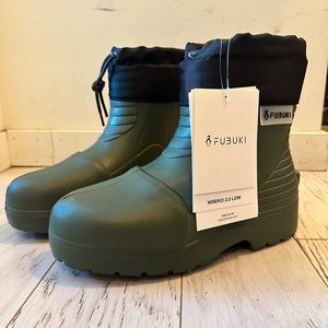 Fubuki snow boots, size 41, army green, brand new with tags